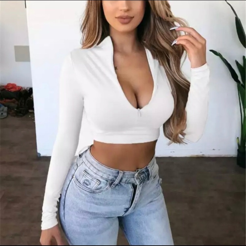 long sleeve crop top